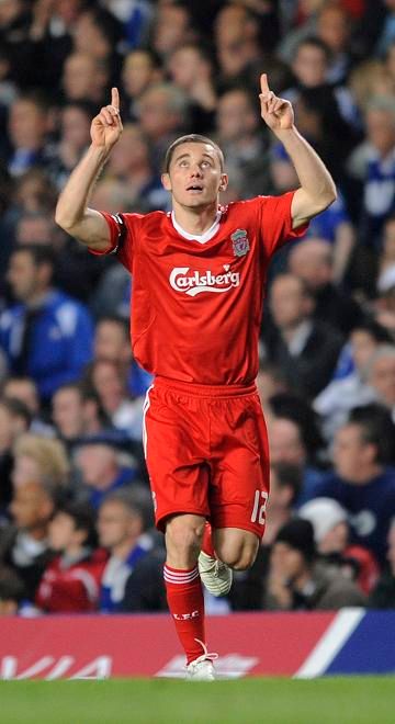 Fabio Aurelio slaví gól do sítě Chelsea | Foto: Reuters