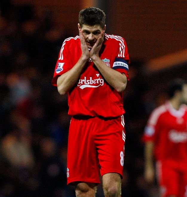 Steven Gerrard nechyběl na hřišti Prestonu | Foto: Reuters