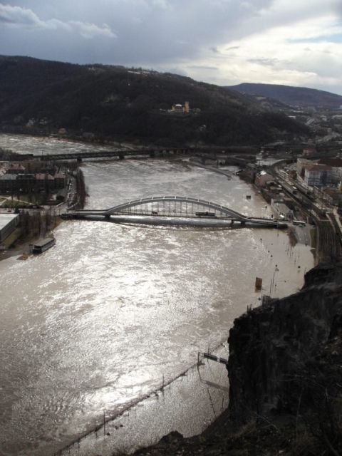 Situace v Ústí nad Labem odpoledne 31.3. | Foto: Tomáš Zámostný