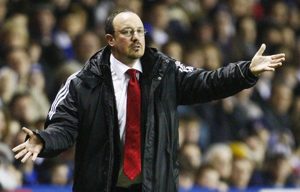 Trenér Liverpoolu Rafael Benitez díky skvělému představení týmu proti Marseille a záchraně v Lize mistrů zřejmě o místo nepřijde. | Foto: Reuters