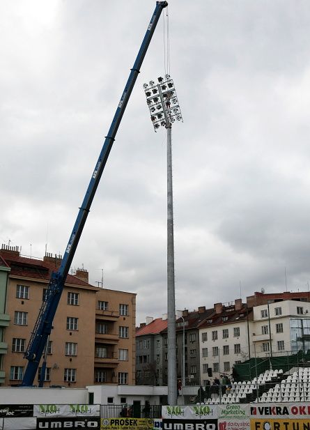 Až pomalu dosedl do nového domova | Foto: Bohemians 1905