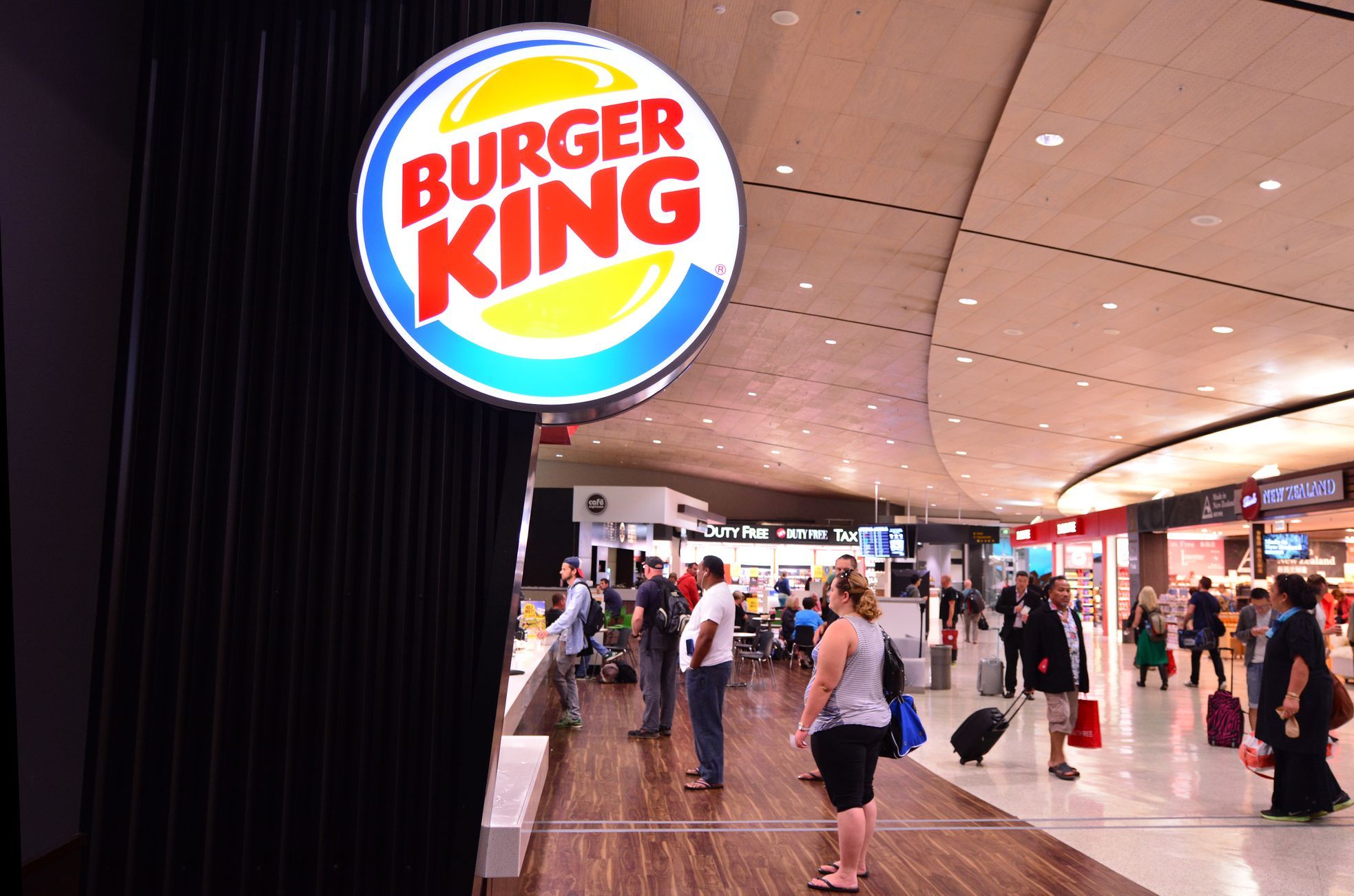 O třetinu menší než v reklamách. Burger King čelí žalobě kvůli velikosti porcí