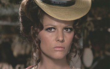 Claudia Cardinalová ve filmu Tenkrát na západě | Foto: Aktuálně.cz