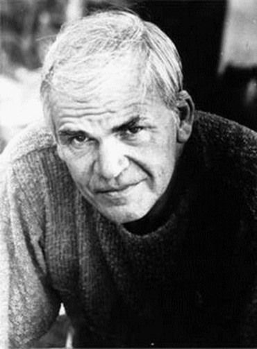 23. 10. - Kundera chce omluvu na první straně Respektu - Omluva za slova o udavačství na obálce časopisu Respekt. To je hlavní požadavek spisovatele Milana Kundery, který vznesl na majitele časopisu Zdeňka Bakalu. "Chce jednoznačné dementi, tam kde byl označen jako udavač, tedy i na první straně," řekl deníku Aktuálně.cz ředitel agentury Dilia Jiří Srstka, který Kunderu jako autora v České republice zastupuje.  Další podrobnosti čtěte ve článku zde | Foto: Archiv