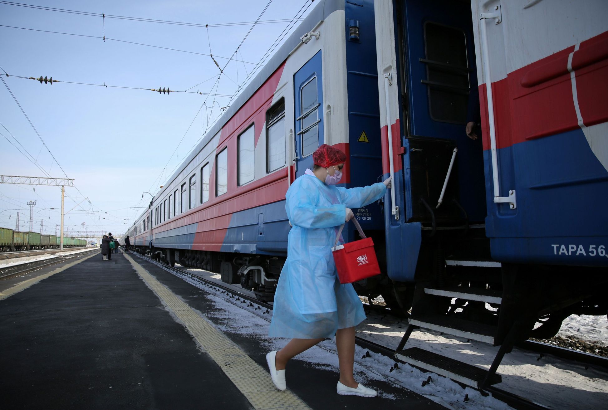 Photo: You board without a ticket, you get off with a vaccine.  In Russia, they are also vaccinated on the train