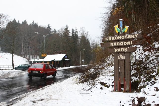 Tady začíná národní park! | Foto: KRNAP