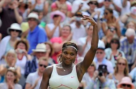 Serena Williamsová slaví postup | Foto: Sport