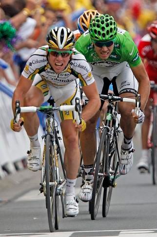 Mark Cavendish při spurtu | Foto: Reuters