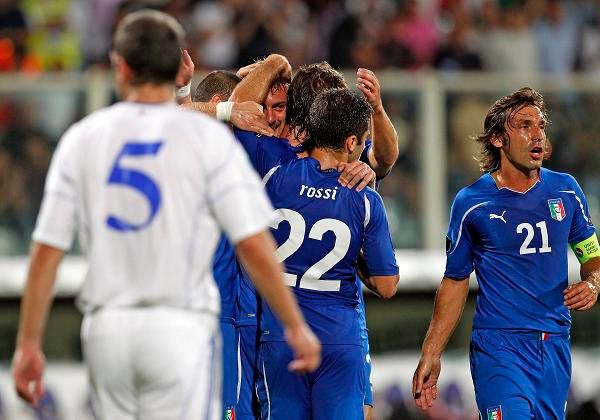 Italský záložník Daniele de Rossi | Foto: Reuters