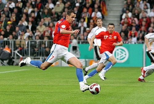 Marek Matějovský střílí druhý gól v prvním poločase zápasu s Německem. | Foto: Ondřej Besperát