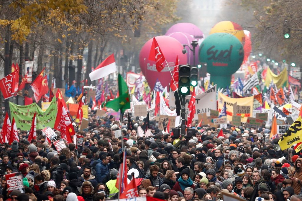 Plus de 800 000 personnes ont manifesté partout en France contre la réforme des retraites