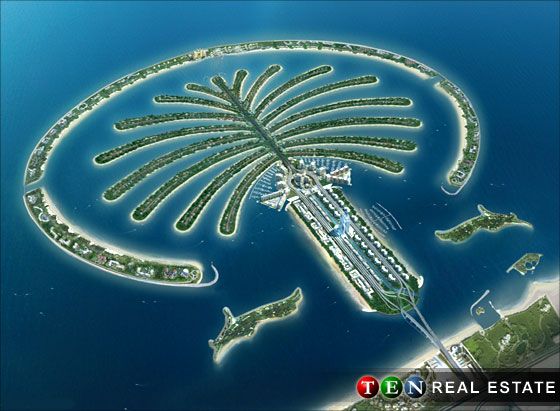 Celkem tři umělé ostrovy měly vyrůst na pobřeží Dubaje. První z nich, Palm Jumeirah, už má od roku 2006 své první obyvatele. | Foto: www.sharenator.com/Amazing_Dubai/