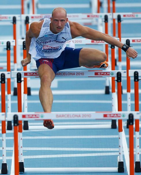 Vydobyl si dokonce vedoucí pozici, jenže zakopnul o sedmou překážku... | Foto: Reuters