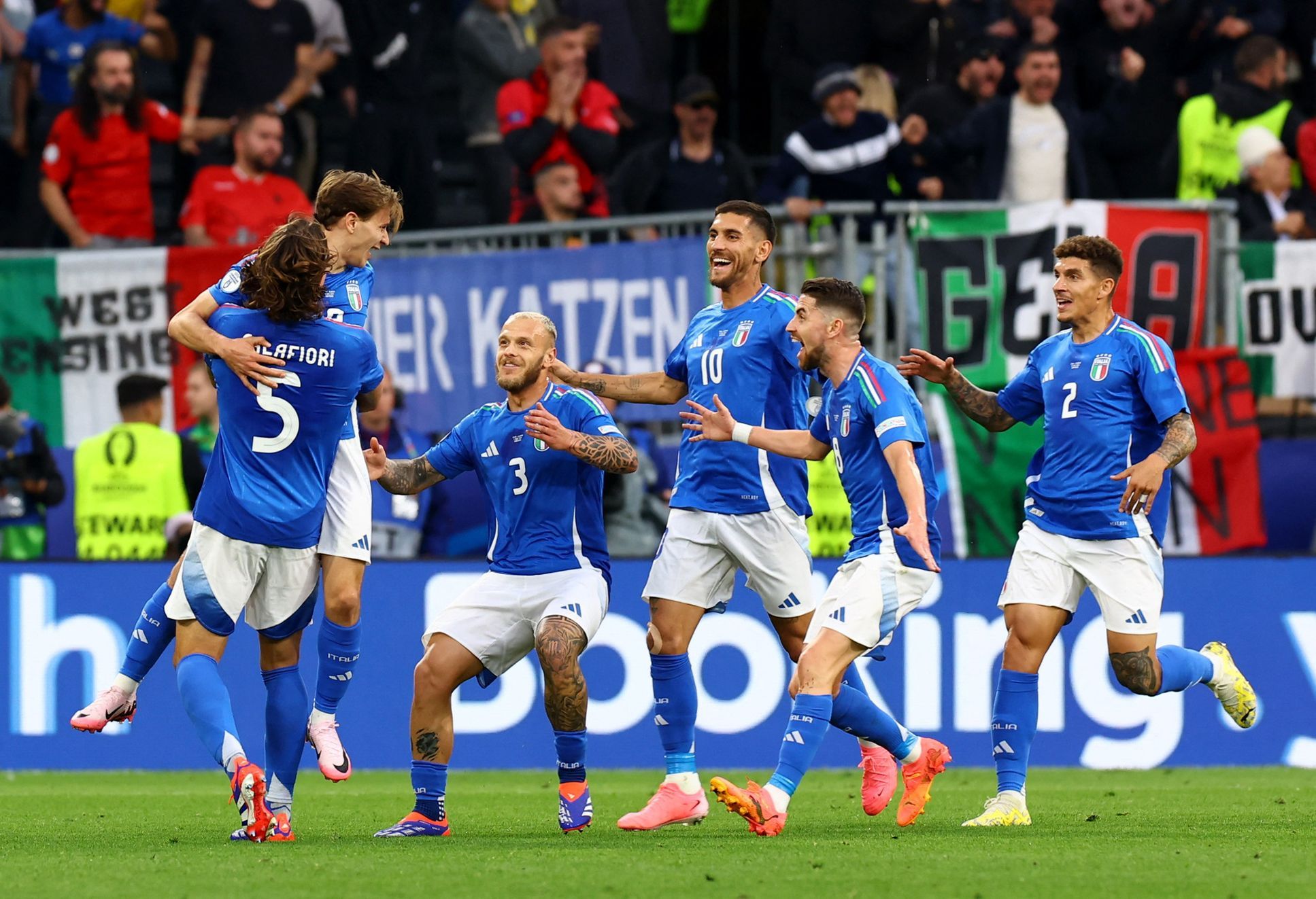 L’Italia, campione in carica, ha ribaltato la sfida del Campionato Europeo contro l’Albania dopo aver segnato un gol da record