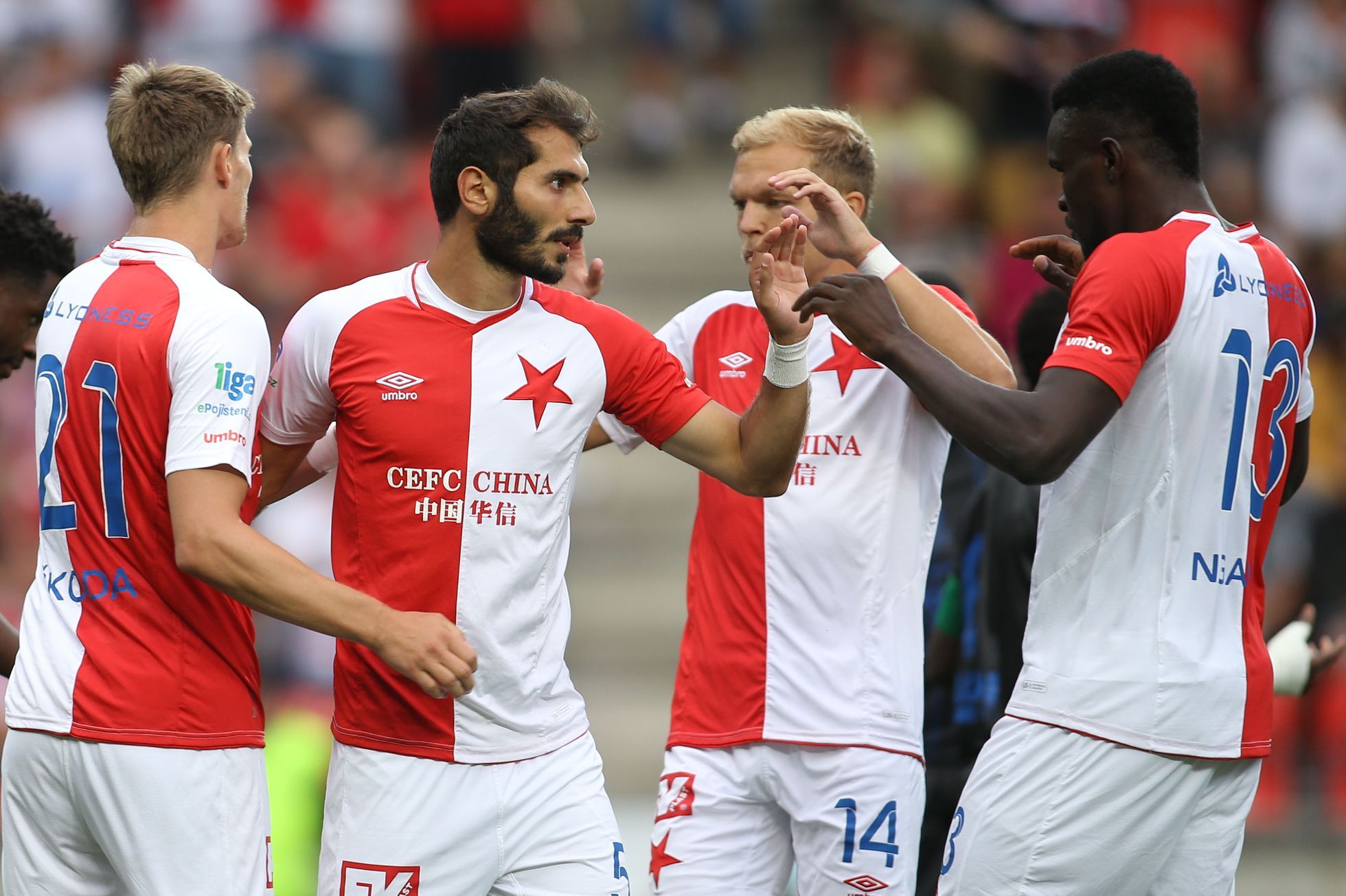 SK Slavia Praha – Sivasspor 1:1. Poslední český zástupce končí v pohárové  Evropě. - Minutové zprávy