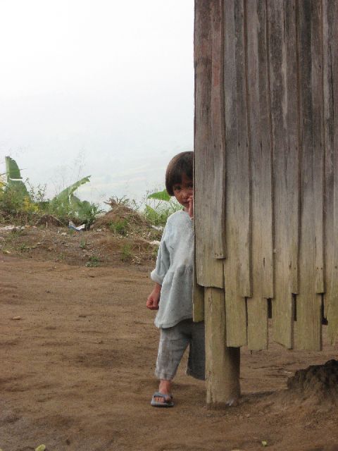 Chudoba cti netratí, ale ostych před cizinci každopádně zůstává (osada Culan na ostrově Mindanao) | Foto: Naďa Straková