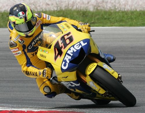 Valentino Rossi na motocyklu Yamaha. | Foto: Reuters