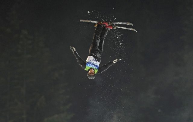 Vítězný skok Grišina. | Foto: Reuters