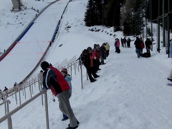 Změna dějiště šampionátu na poslední chvíli, mizivá propagace, mizivé mediální pokrytí, nepřízeň počasí. To vše mohlo za chabou diváckou kulisu. | Foto: Zuzana Hronová