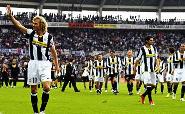 Pavel Nedvěd při posledním zápase kariéry. | Foto: Václav Rojík, Juventus Turín