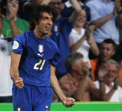 Ital Andrea Pirlo se raduje ze svého gólu do sítě Ghany. | Foto: Reuters