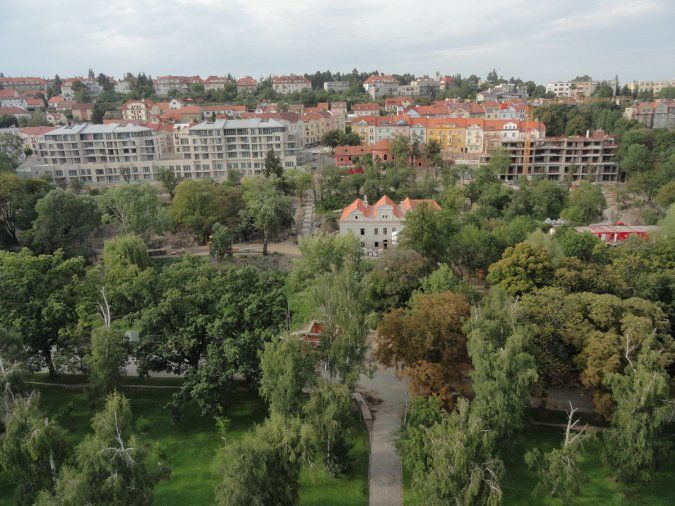 Letecký pohled na rekonstruovanou Kajetánku i park. | Foto: Bozner