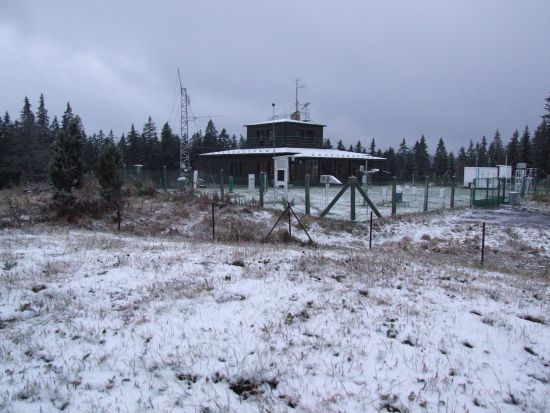 Meteorologická stanice na šumavském Churáňově | Foto: Roman Szpuk