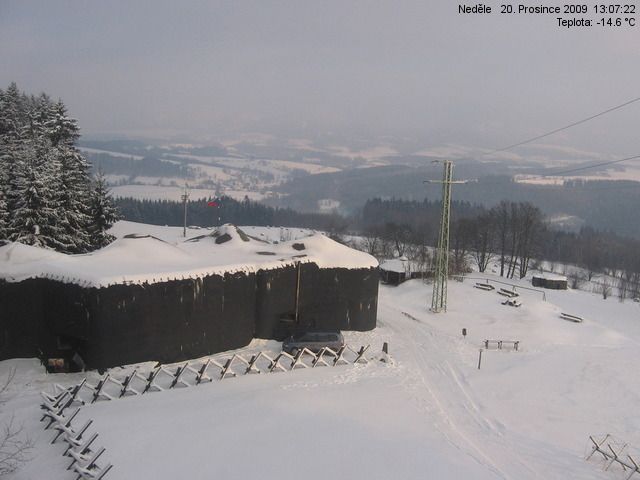 Zamrzla i tvrz Stachelberg u Žácléře | Foto: kamery.humlnet.cz