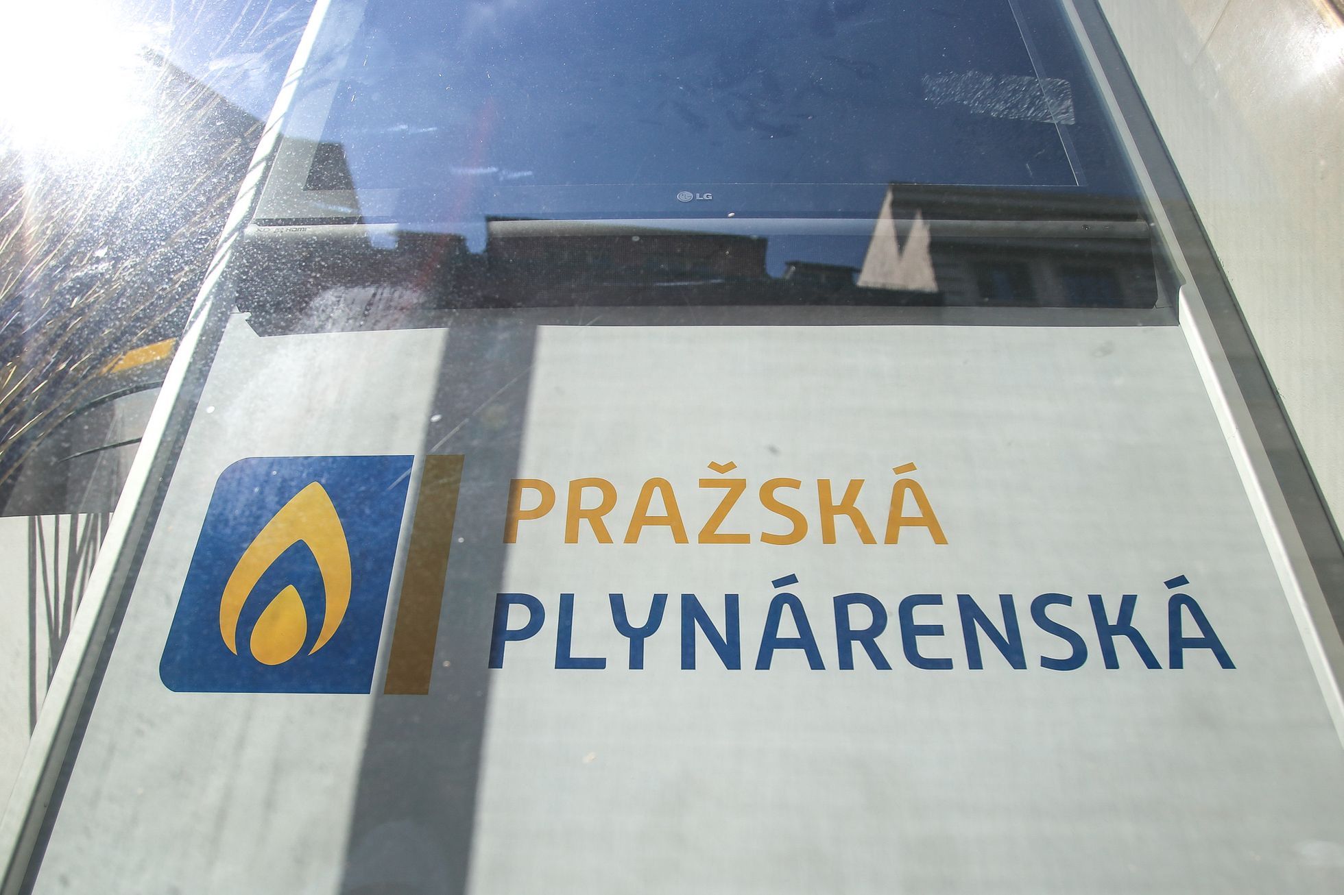 Pražská plynárenská will increase the price of gas by 7.3 percent.  People pay ten crowns a month