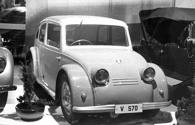 Tatra V570 | Foto: Tatraportal.com, Aerotatra.czweb.org a Tatramuseum.cz