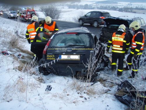 Nehoda u Krnova | Foto: HZS Moravskoslezského kraje