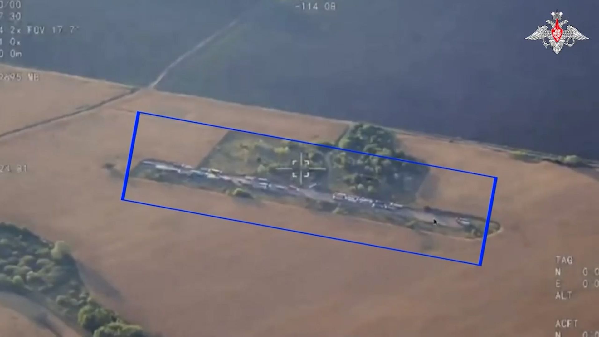 "Rusové házejí rakety po všem." Odborníci kroutí hlavou nad podivným útokem na pole