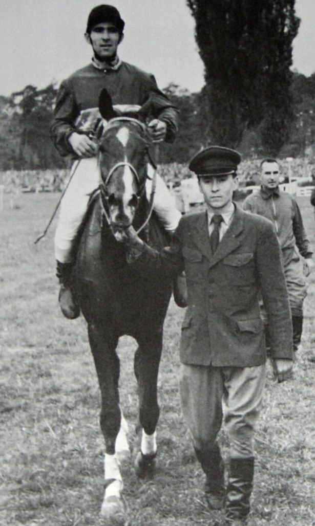 Na dráze hájil sovětské zájmy a na začátku 60. let byl téměř neporazitelný. V letech 1960 a 1961 vyhrál, v roce 1963 byl třetí. Jednou neúspěšně zkoušel štěstí i v Aintree u Liverpoolu, nepřesvědčivý výkon Grifela a dalších dvou koní byl zřejmě důvodem, proč Sověti ztratili o Velkou národní poměrně brzo zájem. | Foto: Archiv