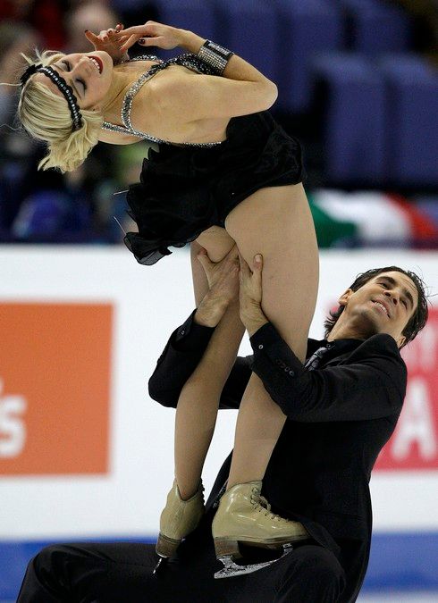 Pernelle Carronová a Matthieu Jost z Francie | Foto: Sport