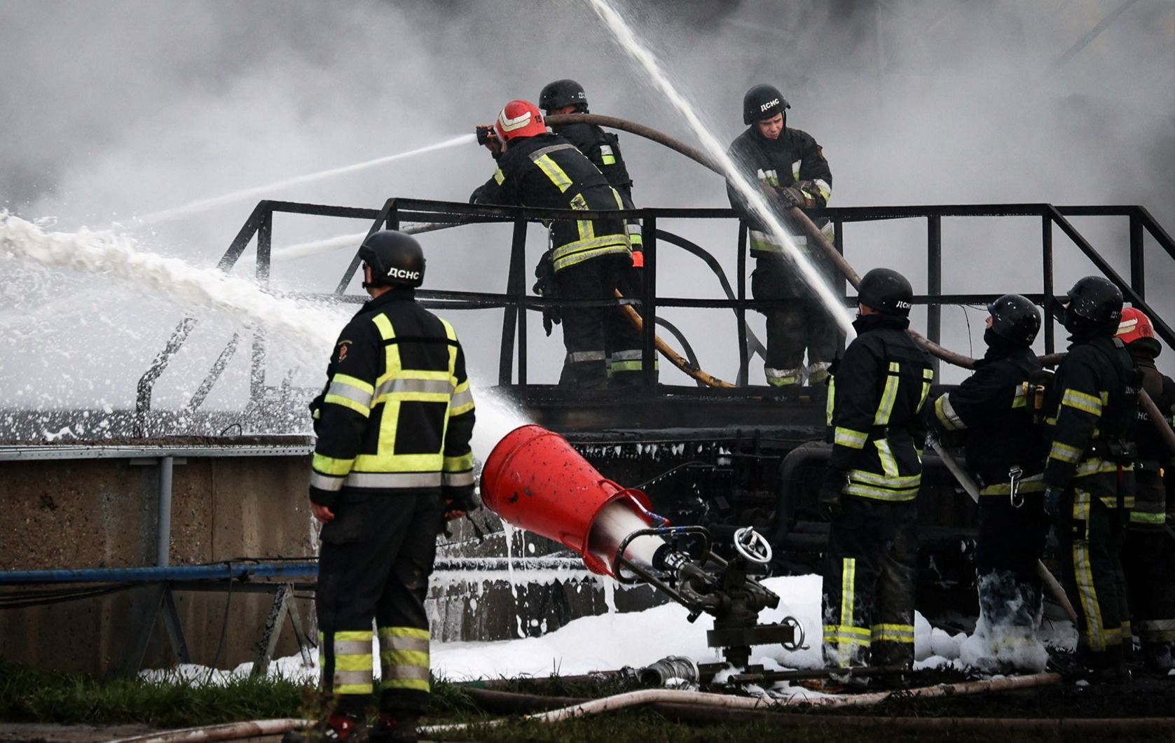 Trefit cíl nestačí. Rusové na Ukrajině sáhli k jedné ze svých nejkrutějších taktik