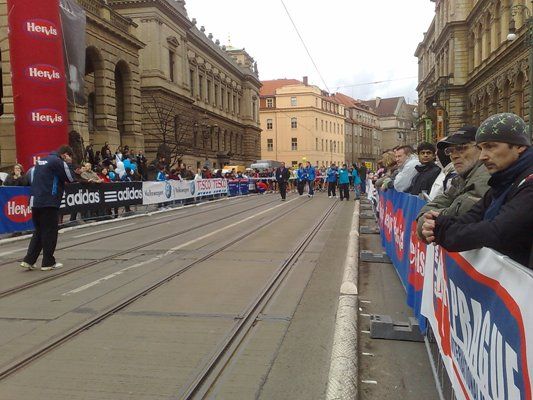 Trať začínala na náměstí Jana Palacha vedle Rudolfina. | Foto: Hana Pecinová