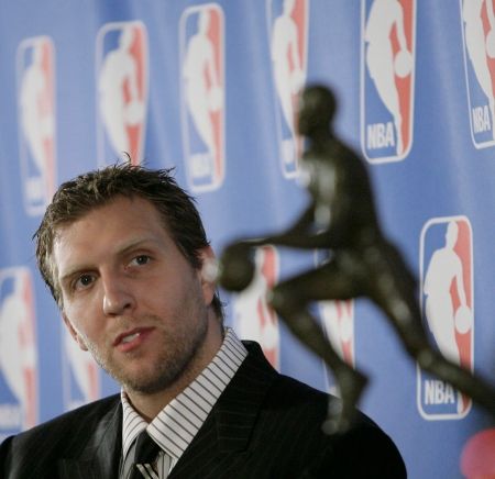 Dirk Nowitzki - nejužitečnější hráč NBA | Foto: ČTK/AP