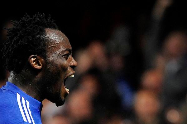 Essien z Chelsea slaví gól | Foto: Sport