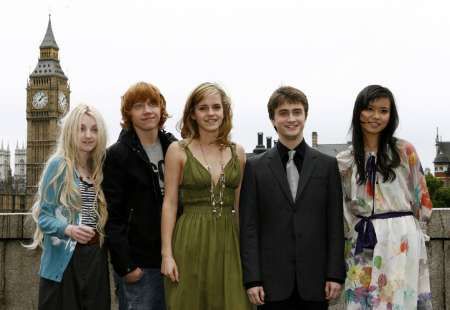 Harry Potter a Fénixův řád: Evanna Lynch, Rupert Grint, Emma Watson, Daniel Radcliffe a Katie Leung | Foto: Reuters