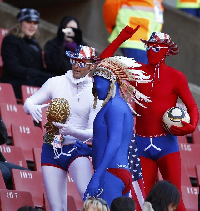 To USA připravil o výhru nad Slovinskem přísný rozhodčí. | Foto: Reuters