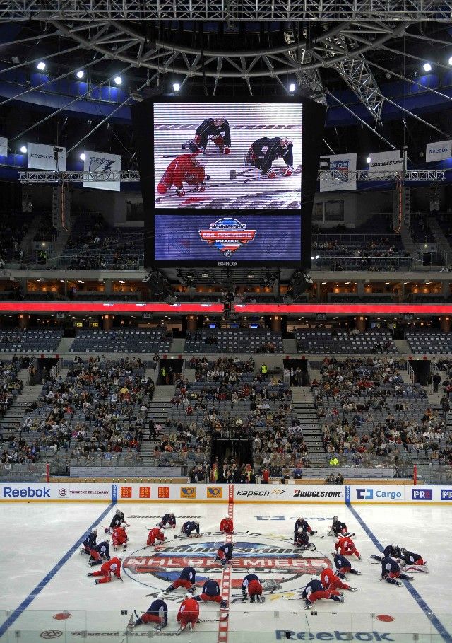 Na první trénink New Yorku Rangers se do O2 Areny příliš diváků podívat nepřišlo. | Foto: Reuters