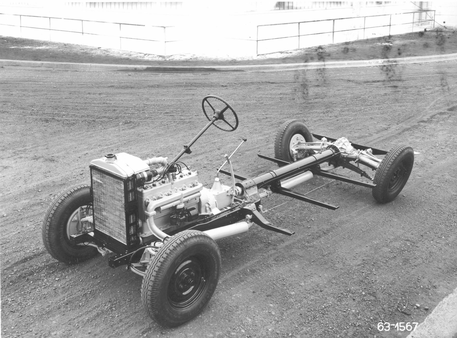 Pinzgauer 4x4 подвеска. хребтовая рама татра. хребтовая рама грузовика «татра». хребтовая рама татра. Pinzgauer 4x4 рама.