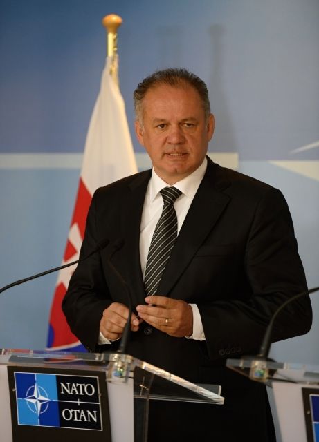 Slovenský prezident Andrej Kiska navštívil 3. března 2015 centrálu NATO v Bruselu. | Foto: ČTK