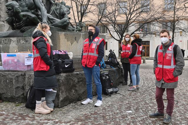 Šestnáct dobrovolníků Českého červeného kříže nastoupilo třeba také do ústecké Masarykovy nemocnice, která spadá spolu s dalšími čtyřmi nemocnicemi v Ústeckém kraji pod společnost Krajská zdravotní. | Foto: ČTK