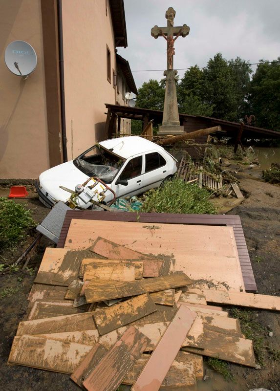 Nad autem kříž. | Foto: Reuters