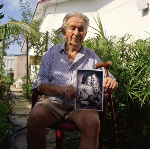 Veterán nechvalně proslulé divize  Waffen SS, který až do konce války bojoval na ruské frontě. Při fotografování, které proběhlo 10. února 2008 v Miami (Florida/USA), si nepřál zveřejnit své jméno. | Foto: Profimédia