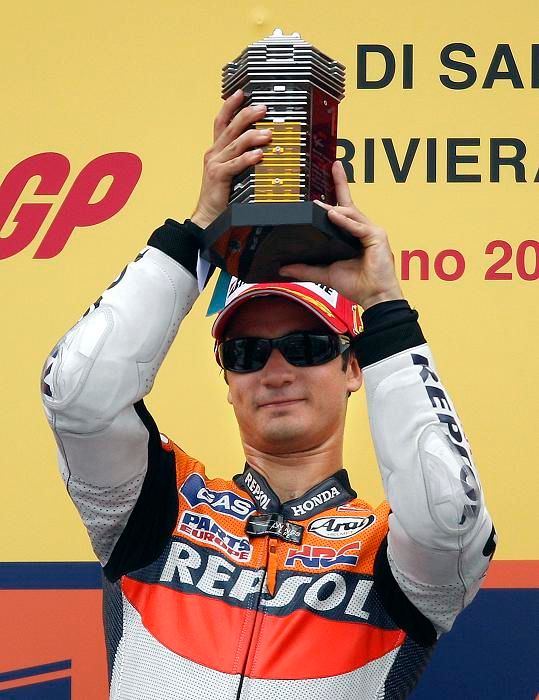 Také Dani Pedrosa si vítězství příliš neužíval | Foto: Reuters