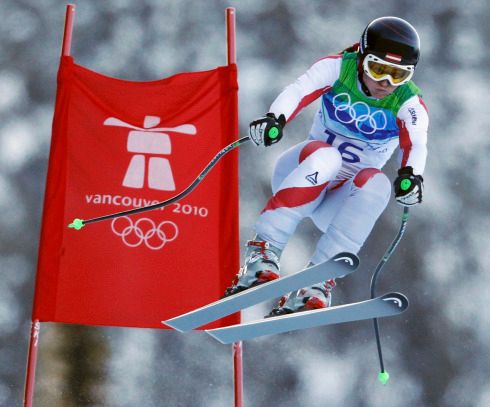 Rakušanka Elisabeth Georglová zajela ve sjezdu jeden z nejlepších časů, ale špatný slalom ji poslal až na 18. místo. | Foto: Reuters