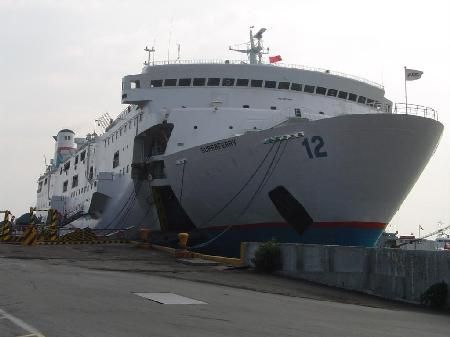 Trajekty filipínské společnosti Superferry patří k největším plavidlům svého druhu, které operují na pravidelných linkách v celém souostroví | Foto: Pavel Vondra