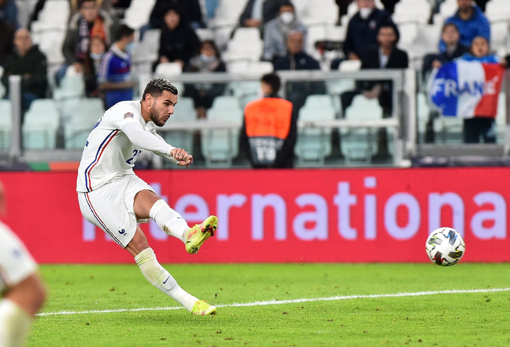 Grand drame à Turin.  Les Français ont tourné les demi-finales de la Ligue des Nations à la 90e minute